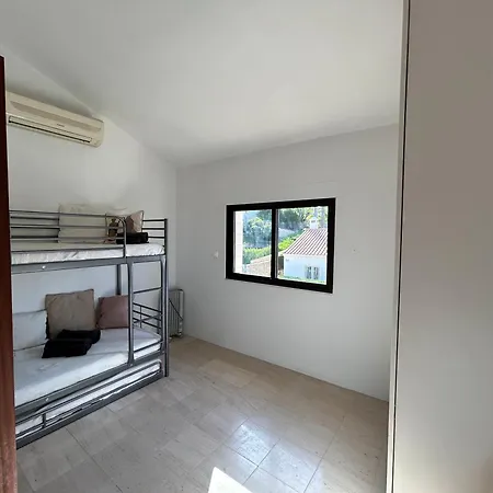 Vivenda Alfamar 2120 - 180m Da