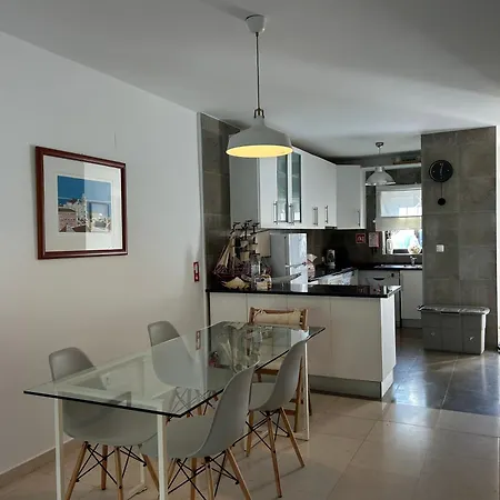 펜션 Vivenda Alfamar 2120 - 180m Da 알부페이라