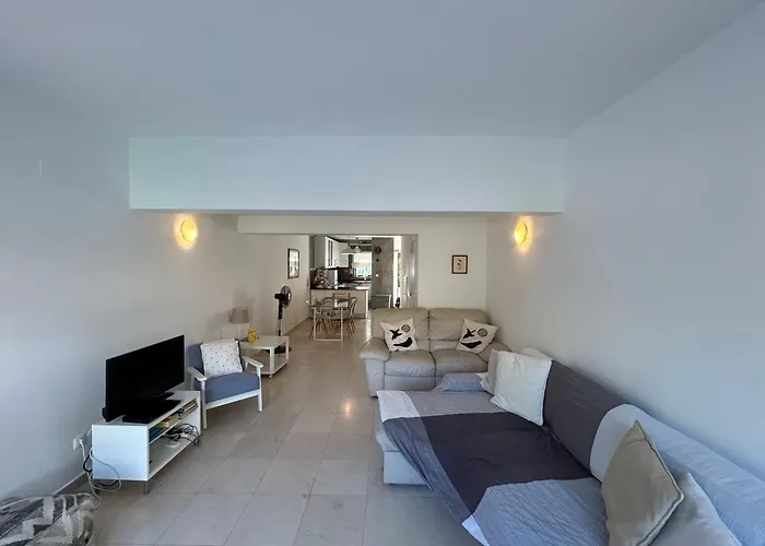 Ferienhaus Vivenda Alfamar 2120 - 180m Da