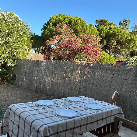 Vakantiehuis Vivenda Alfamar 2120 - 180m Da *